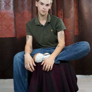 Model - austinbastet young