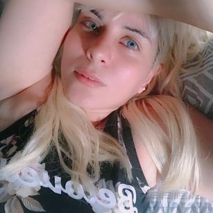 Model - ESTRELLA 520 sexy