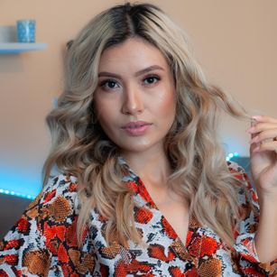 Model - RyleighRose latina