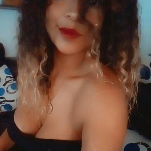 Model - nahomiii cuero