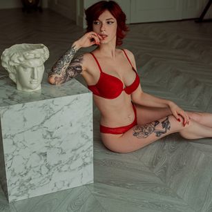 Model - Sherry skinny