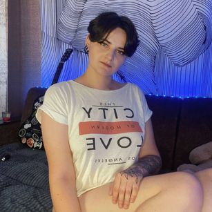 Model - Lea Teras speak