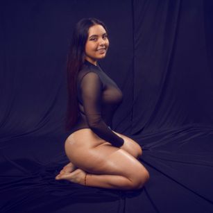 Model - Selene Chase latina