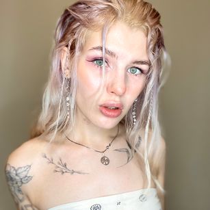 Model - Annet whitegirl