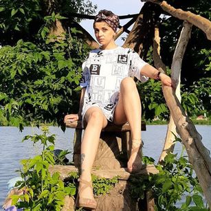 Model - Sweetberry kiss