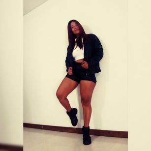 Model - Charlotte legs