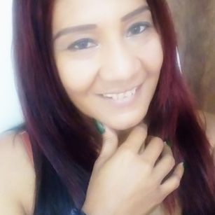 Model - Charlotte bigtits