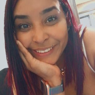 Model - Nicole Smith squirt