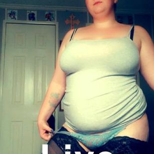 Model - MoodyBeauty69 pornstar