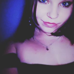 Model - ShyStrawberry dildo