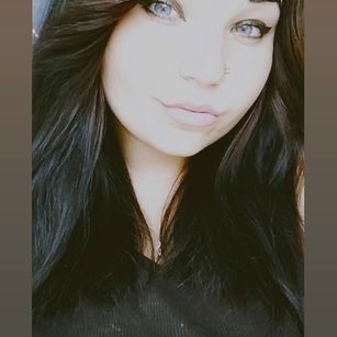 Model - ShyStrawberry feet