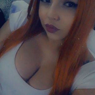 Model - BustyNatural4U oil