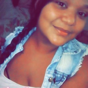 Model - Fergie Tierna