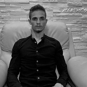 Model - Zoldeus smoking