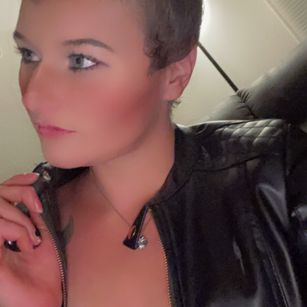 Model - Rumor Capris Colorado