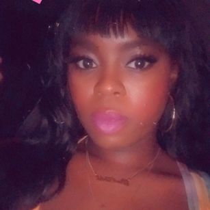 Model - Simone Savage footfetish