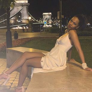 Model - BlackVelvetX cum