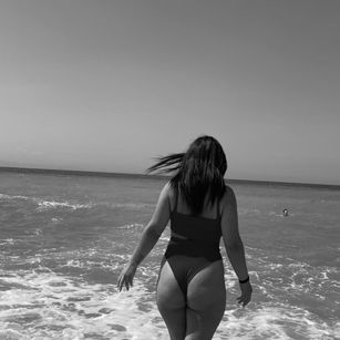 Model - AnnaFarsi gag