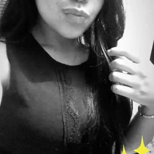 Model - LUNALATINA99 sexy