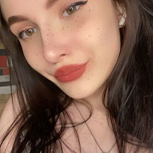 Model - Effie Grayy anal