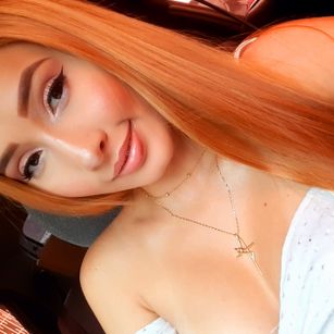 Model - Bianca Brunni pantyhose