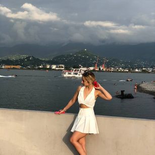 Model - AppleBrandy fetish