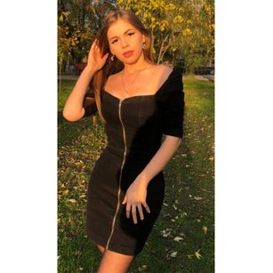 Model - ValeriaSize ass