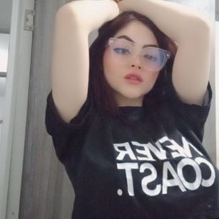 Model - BunnyVee redhead