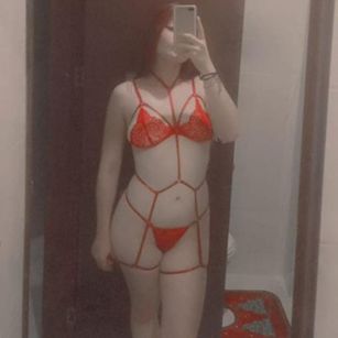 Model - BunnyVee squirt