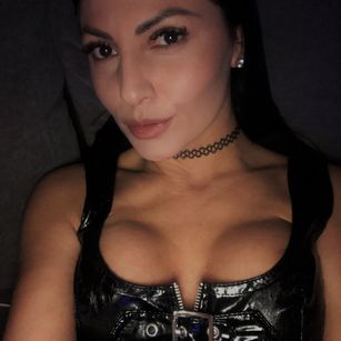 Model - Daria Nova Hot