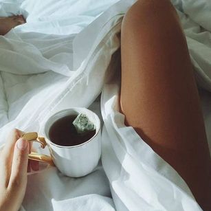 Model - hellen maria aceite