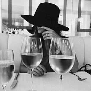 Model - hellen maria Lovence