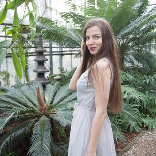 Model - Cute Ana Hot