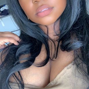 Model - Queen Zuri Domme