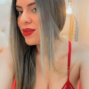 Model - Nina Parker findom