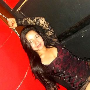 Model - LucySexxy GIRLARDENT