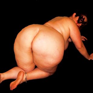 Model - hotcurves4000 sexyass