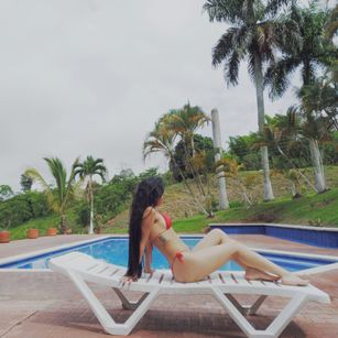 Model - Amara_Peyton liveorgasm