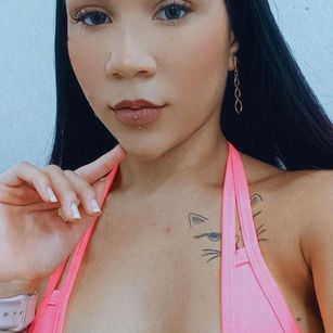 Model - Amara_Peyton nippleplay