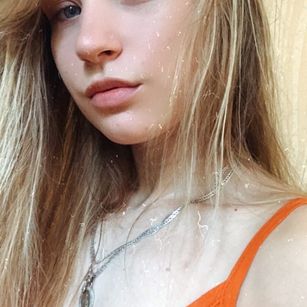 Model - Zlata_cute boobs