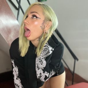 Model - Nina Danger teen