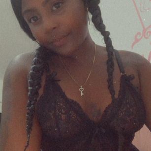 Model - Ashanti B Ebony