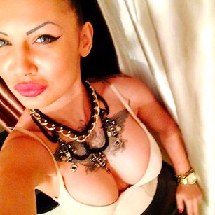 Model - NaughtyDivaMadeinHell wet