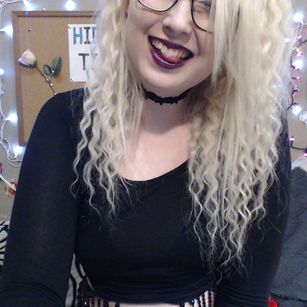 Model - LunaCamKitten anal