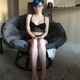Model - Littlebunnyslut ddlg