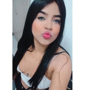 Model - LyaRoy sensual