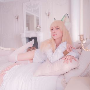 Model - ellie_wow slim