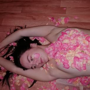 Model - Gentle_Nika c2c