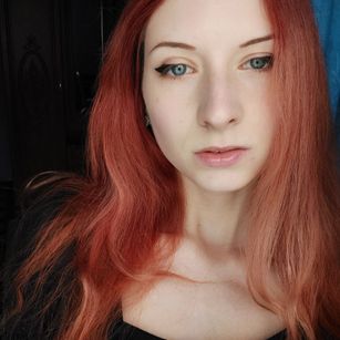 Model - AprilFoxy petit