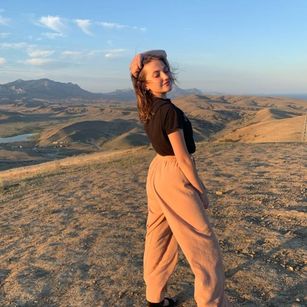 Model - 01LadyyKate kiss